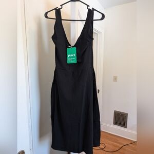 NEW Pact Fit and Flare Halter Dress. Black Large
